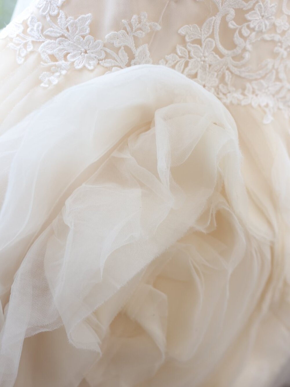Paulina wedding gown by Maggie Sottero - Picture 3 of 16